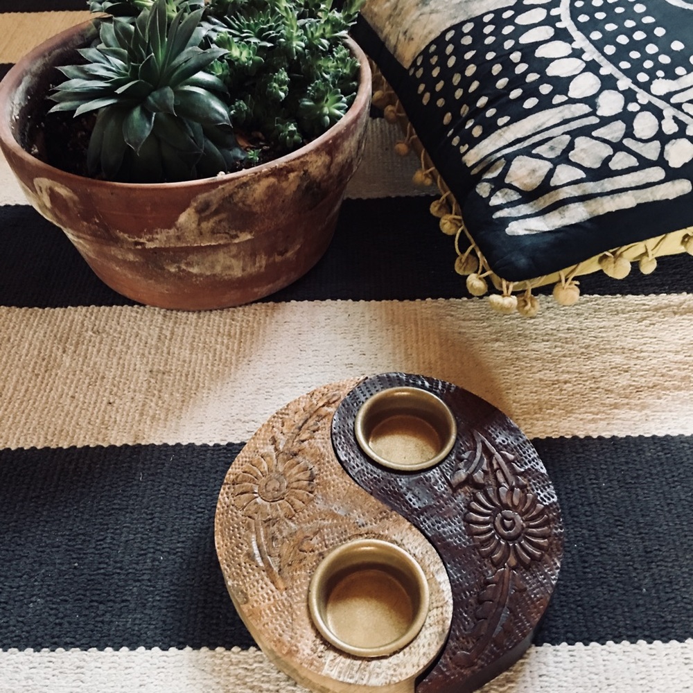 🌺 Cute Yin Yang tea light holder mango wood
